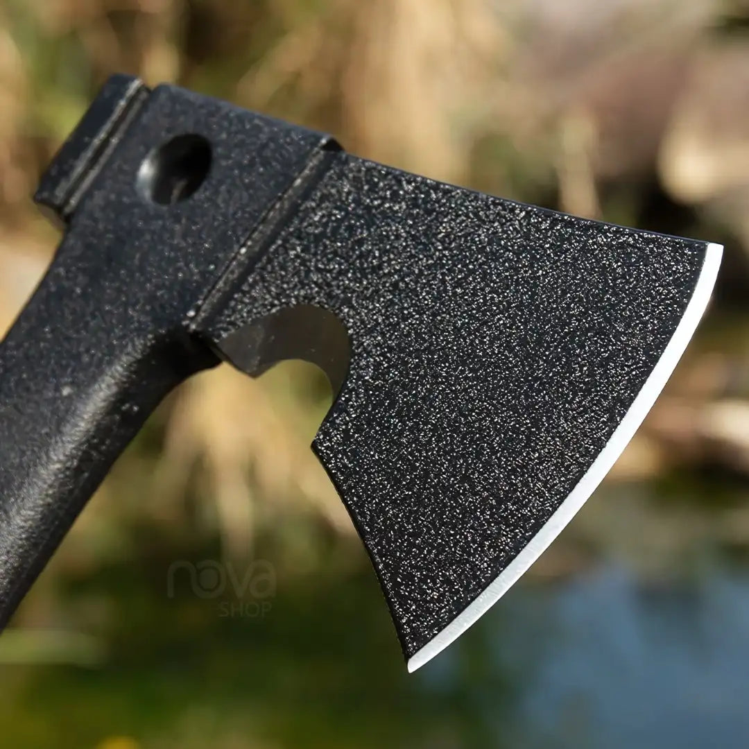 TITANMASTER® HACHA TACTICA CON ENCENDEDOR Y SILBATO 7 EN 1